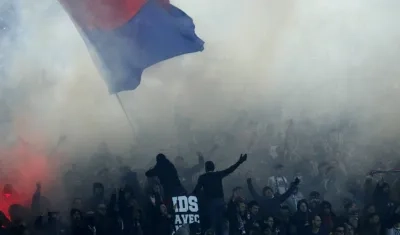 Barras del PSG usaron pólvora y otros elementos prohibidos. 