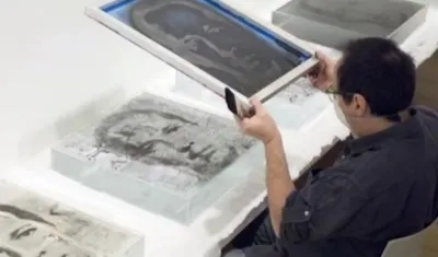 El fotógrafo colombiano Óscar Muñoz.