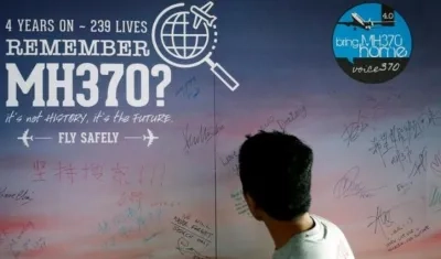 El mural con el que recuerdan al vuelo.