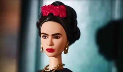 Barbie inspirada en Frida Kahlo.