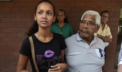 Yenni Sossa y Tomás Cohen, hermana y padre de Yeison Cohen. 