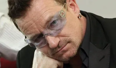 El cantante Bono.