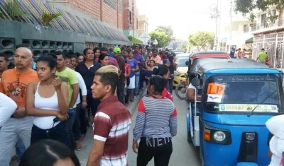 Masiva presencia de votantes en Soledad. 