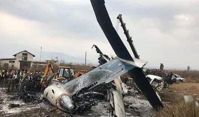 Restos del Avión accidentado en Nepal.