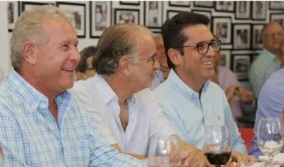 El ministro Juan Guillermo Zuluaga aprobó Banco de Maquinaria e instrumentos legales para operación de los distritos de riego.