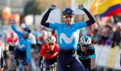 Alejandro Valverde celebra su victoria en la Vuelta a Cataluña. 
