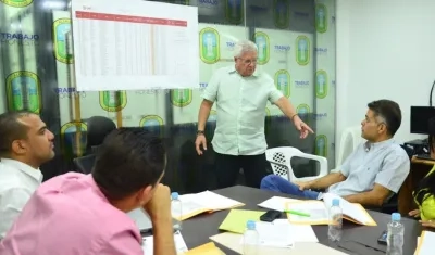 El Alcalde Joao Herrera durante el comité de seguimiento al proceso de Ley 550.