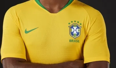 Nueva camiseta de Brasil. 