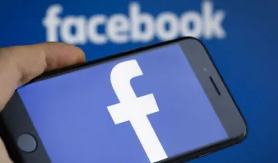 La Comisión Federal de Comercio de EE.UU. también ha abierto una investigación, que le podría costar a la plataforma creada por Mark Zuckerberg una multa millonaria.