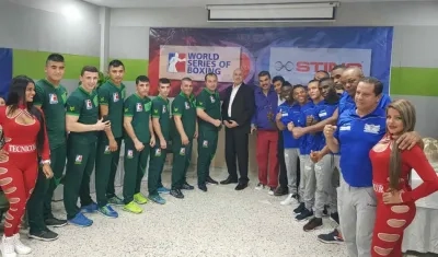 Equipos de los Tigres de Uzbekistan y los Heroicos de Colombia. 