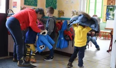 Actualmente, la escolaridad en Francia es obligatoria desde los 6 años.