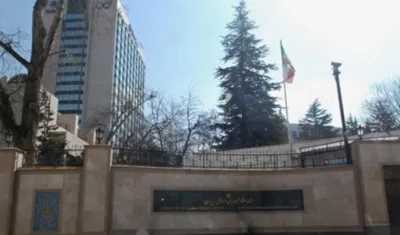 El atacante fue un hombre de unos 50 años, probablemente iraní.