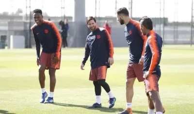 Lionel Messi se reintegró junto al colombiano Yerry Mina.
