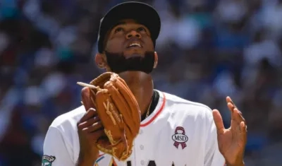 Tayron Guerrero, lanzador colombiano. 