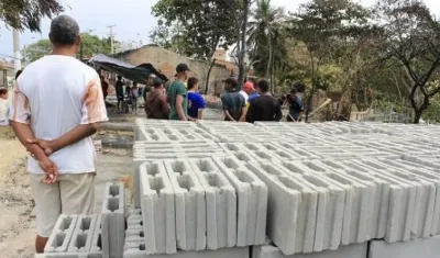 Unos 6.900 bloques fueron entregados a los damnificados para construir nuevamente las casas.