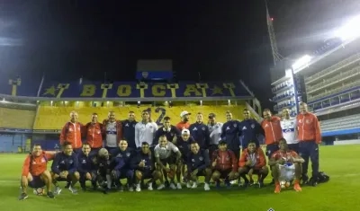 Los rojiblancos en la Bombonera.