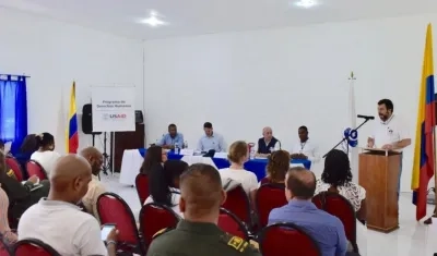 Carlos Alfonso Negret, el Defensor del Pueblo, en Tumaco