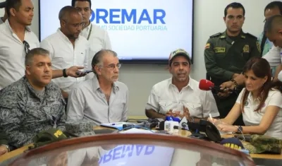 Alcalde Char da declaraciones sobre el tema de las quemas en la isla Salamanca.