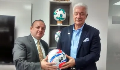 Faiver Hoyos, presidente de Acord, y Jorge Perdomo, presidente de la Dimayor. 