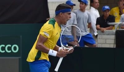 Thiago Monterio le da los primeros puntos a Brasil.