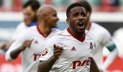 Jefferson Farfán celebra su gol con el Lokomotiv. 