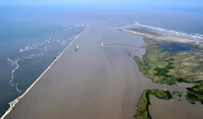 El dragado es ejecutado en el sector de Bocas de Ceniza.