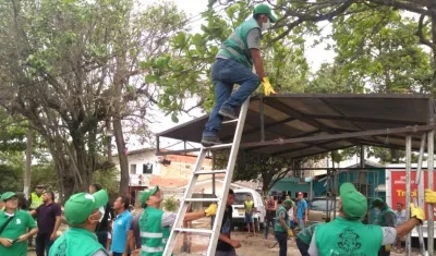 Funcionarios de Control Urbano durante los operativos.