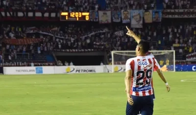 Teófilo Gutiérrez celebra tras el gol al Independiente Santa Fe. 