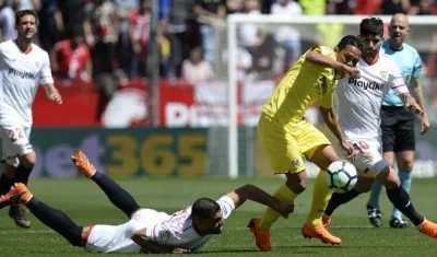 Carlos Bacca durante el partido ante el Sevilla.
