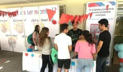 Stand en Uninorte para recoger las donaciones.