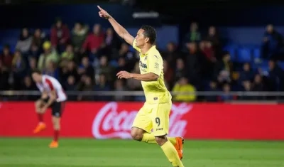 Carlos Bacca festeja uno de sus goles en esta campaña. 