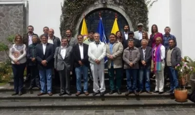 Delegación del Gobierno de Colombia y la guerrilla del ELN en los diálogos.