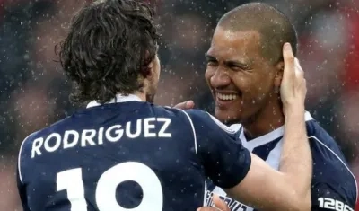 Salomón Rondón festeja su anotación. 