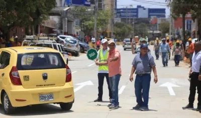 El Alcalde Alejandro Char habilitando el nuevo tramo.