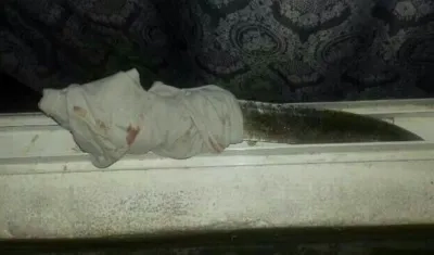 Este cuchillo fue usado por el hombre para agredir a su esposa.