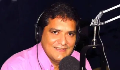 Víctor González, Director de Radio Cultural Uniautónoma 94.1.