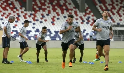 Boca entrenó la tarde del martes en el Romelio Martínez. 