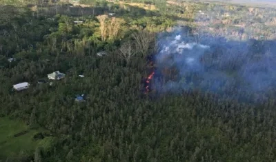 El volcán Kilauea entró hoy en erupción.