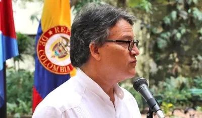 Gustavo Bell Lemus, jefe del equipo negociador con el ELN.