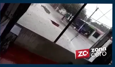 Momento de la pelea entre las pandillas. 