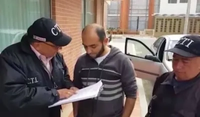 El profesor fue capturado por unidades del CTI de la Fiscalía.