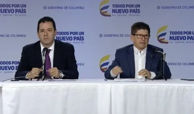 El Gerente de Frontera con Venezuela, Felipe Muñoz y el director de la UNGRD, Carlos Iván Márquez Pérez.