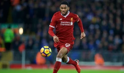 Joe Gómez, defensa de la Selección Inglaterra. 