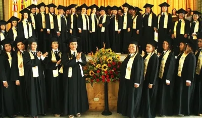 El grupo de madres comunitarias beneficiarias del programa.