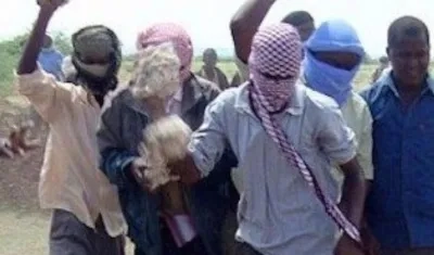 La mujer fue lapidada por adulterio.