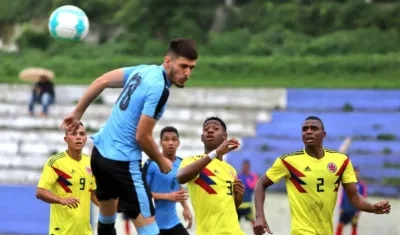 Acción del partido entre Colombia y Uruguay, en la sub-20. 
