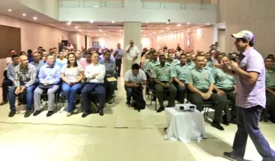 El Alcalde Alejandro Char, durante el encuentro.