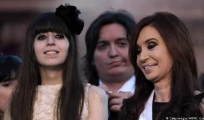 Cristina Fernández y sus hijos.