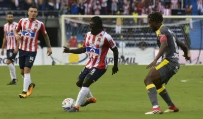 Yimmi Chará es uno de los jugadores a los que se aferran los hinchas para clasificar.