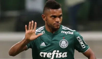 Miguel Borja, absteniéndose de celebrar los goles.